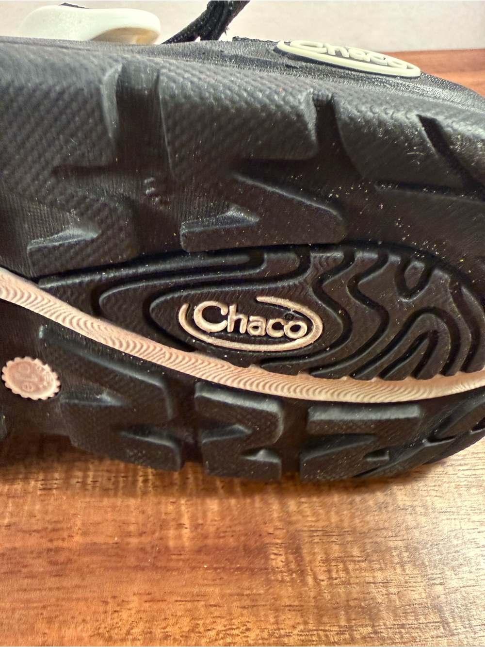 Chaco Z/2 Cloud Black and White Sandals Size 9 NWOT - Picture 9 of 12